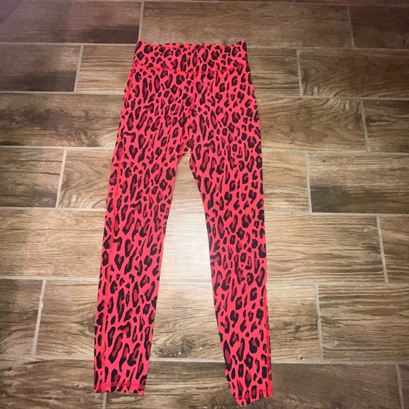 Michi Leopard Verve Leggings - Picture 2 of 4